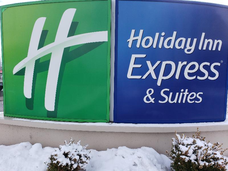 Holiday Inn Express Hotel & Suites Klamath Falls Central, An Ihg Hotel Exterior foto